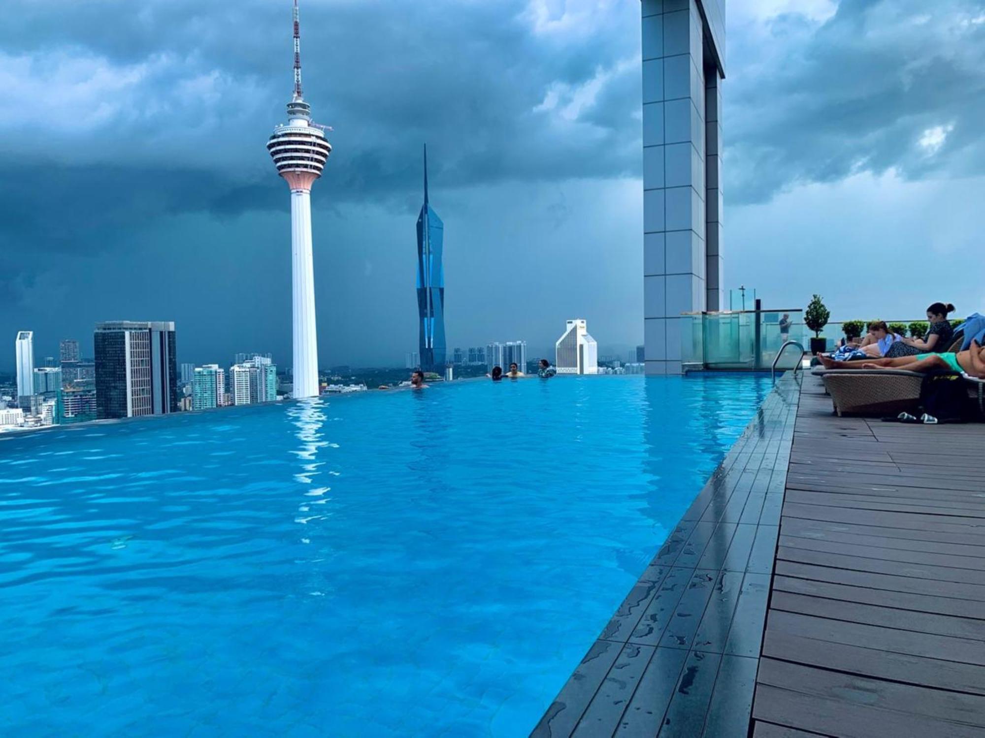 Platinum Klcc Family Apartment *